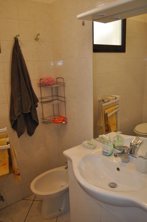 Casa Vacanza L'Aquilone Campi Salentina Exterior foto